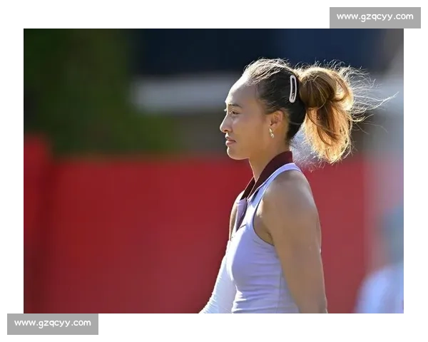 郑钦文因伤退赛柏林站，与莱巴金娜 1 胜 2 负交手记录成悬念