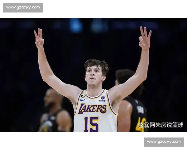 里夫斯：湖人是家！顶薪争议下的忠诚告白，球迷：他比拉塞尔更值得