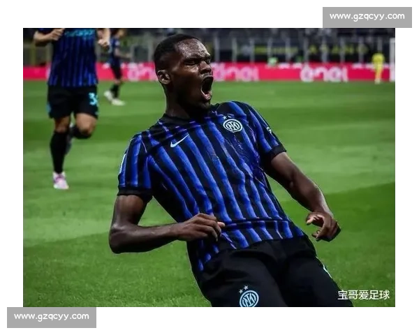 米兰锋线新援建议签国家队队友 热那亚铁卫明确表态：我哪儿也不去